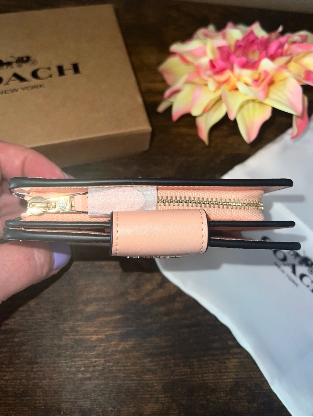 New COACH Medium Corner Zip Wallet In Pretty Signature Canvas - Picture 7 of 10